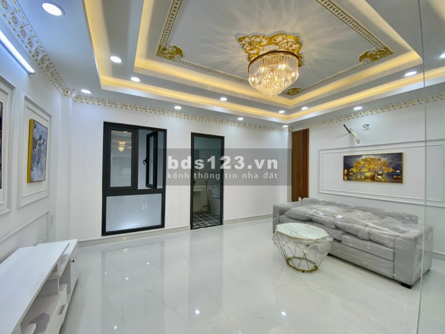Nhà đẹp cao cấp 5 tầng có thag máy mt đườg 15m thôg quag trug p10 gv tphcm