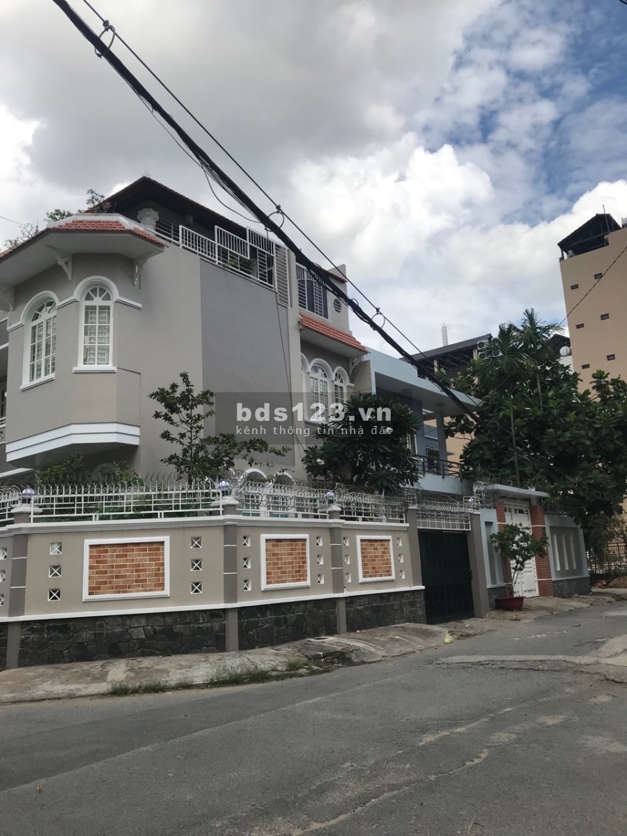 Cho Thuê Biệt Thự Nguyễn Gia Trí (D2), P25, Q.Bình Thạnh, DT: 10x20, 2 lầu.