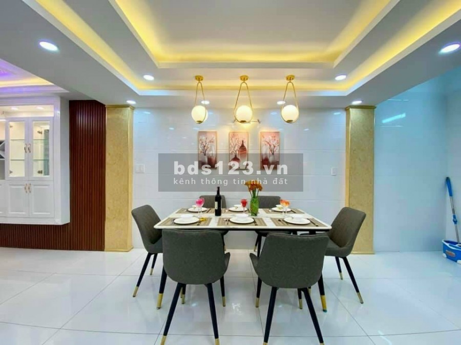 Nhà đẹp cao cấp 5 tầng có thag máy mt đườg 15m thôg quag trug p10 gv tphcm