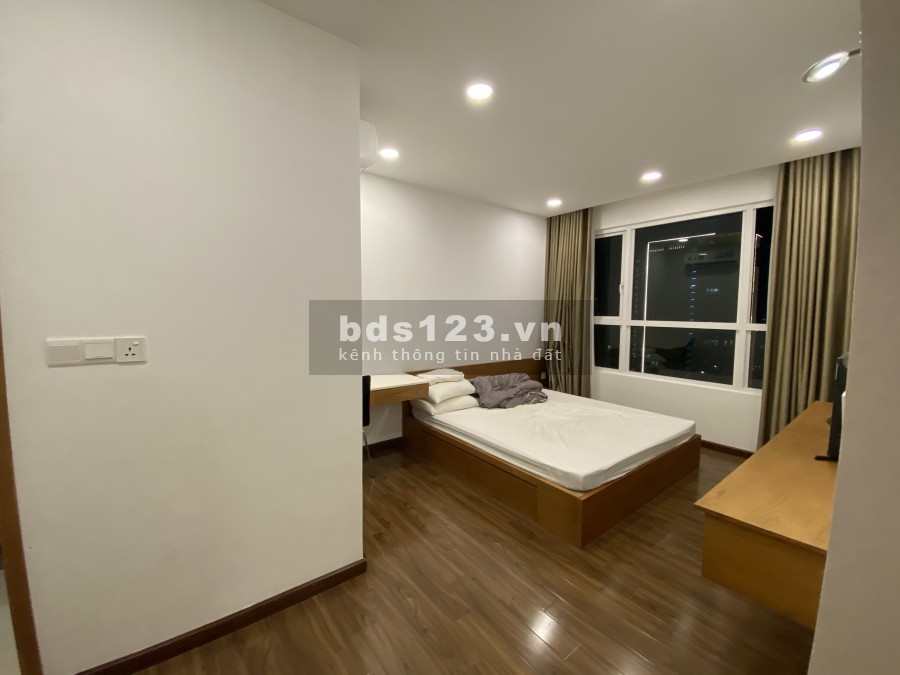 Chủ đi nước ngoài cần người ở trông coi hộ nên cho thuê căn hộ giá rẻ 2PN Vista Verde LH 0909246874