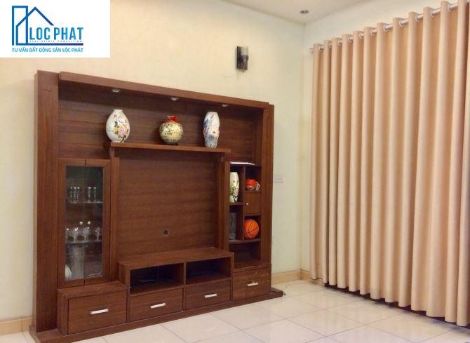 Nhà đẹp Hoàng Quốc Việt Ô tô tránh Văn phòng dt 46m2 5 tầng, 5m mặt tiền Hơn 9 tỷ