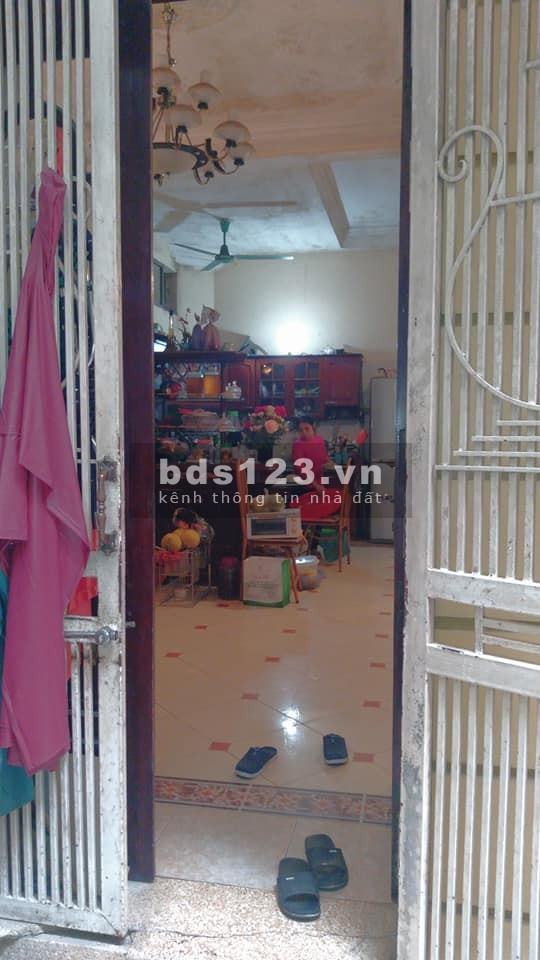 Siêu đẹp siêu rẻ Hào Nam Đống Đa dt 64m2 4 tầng mặt tiền 8m giá chỉ 5.4 tỷ