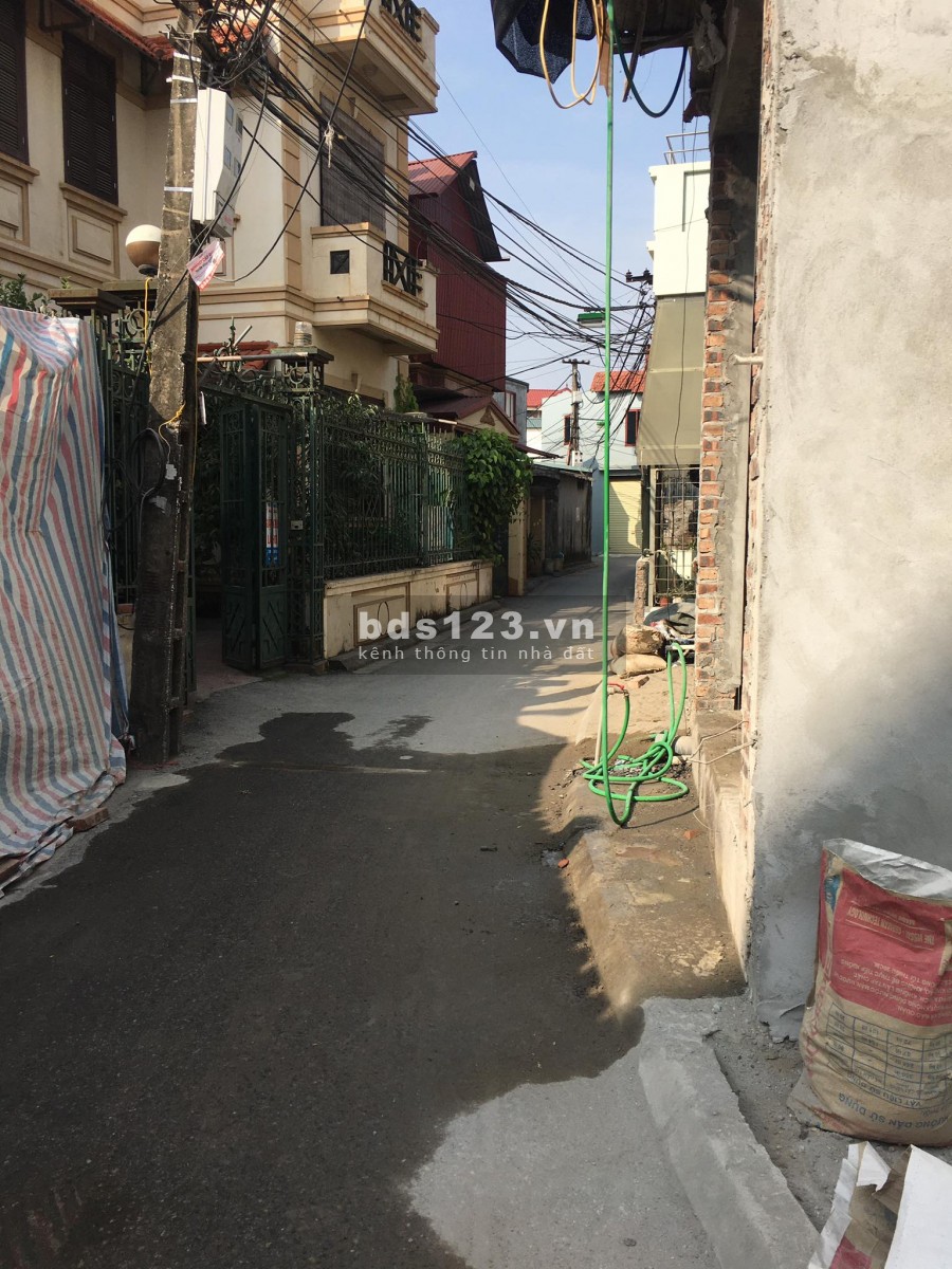 Bán đất Ngô Xuân Quảng, Trâu Quỳ DT 63m2 oto vào giá 39tr/m2. LH 0983253436