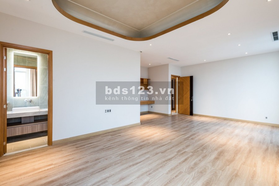 Sang nhượng căn Penthhouse thông tầng 350m2, chung cư Vista Verde Quận 2