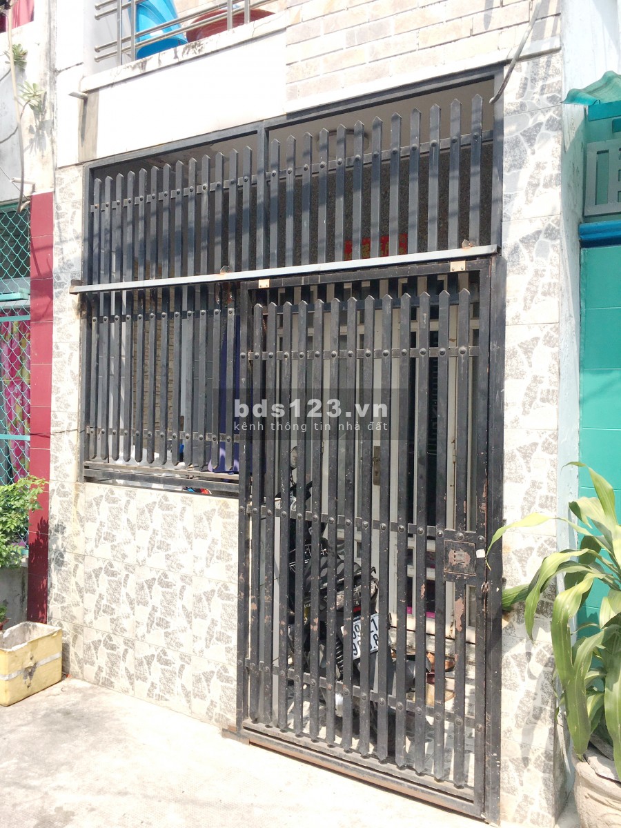 Bán nhà lầu hẻm oto đường Bùi Minh Trực Phường 5 Quận 8 + Diện tích: 2.8 x 14m ( nở hậu 3.1m)