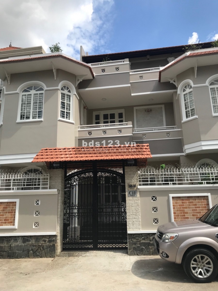 Cho Thuê Biệt Thự Nguyễn Gia Trí (D2), P25, Q.Bình Thạnh, DT: 10x20, 2 lầu.