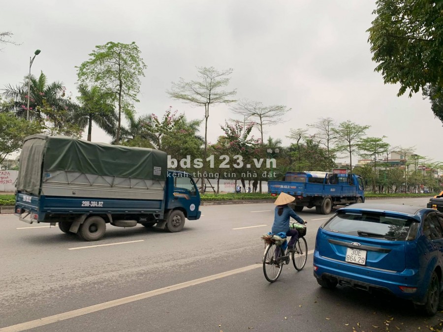 BÁN GẤP NHÀ MẶT PHỐ NGÔ GIA TỰ, LONG BIÊN, HÀ NỘI. 0976005168.