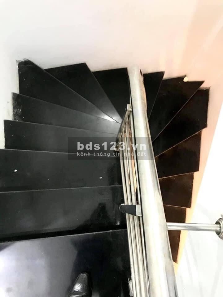XÃ ĐÀN NGÕ, CÁCH MẶT PHỐ 20M Ô TÔ CHẠY QUANH NHÀ KINH DOANH ĐỈNH