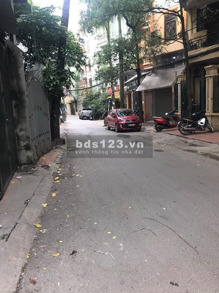 NHỈNH 100TRIỆU/M2 Ở HOÀNG CẦU, NHÀ 4T, Ô TÔ CÁCH NHÀ 15M