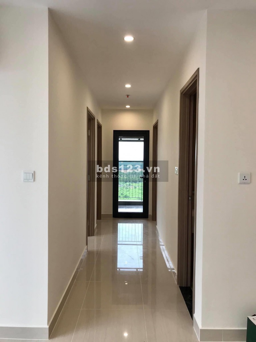 CHỦ KẸT TIỀN CẦN BÁN GẤP CĂN HỘ 3PN 81,5M2 VINHOME GRAND PARK QUẬN 9