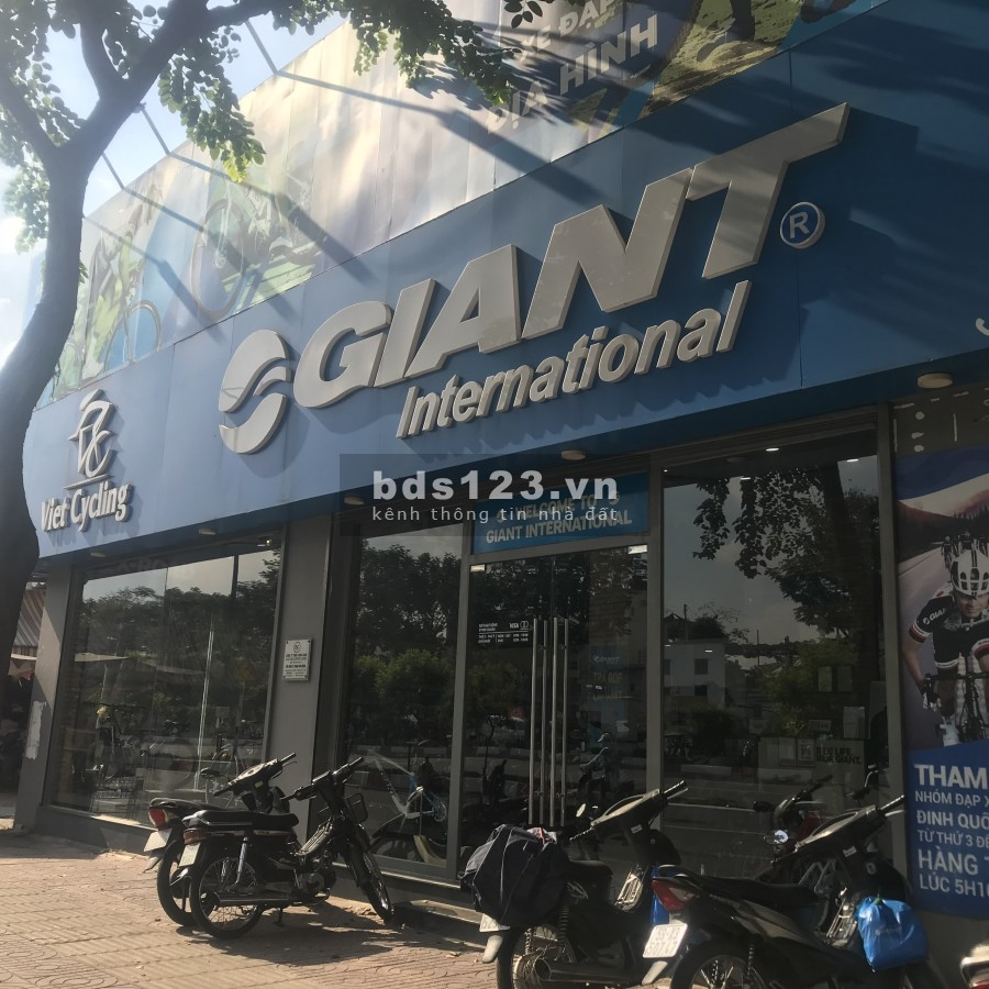 Cho Thuê Nhà Phạm Văn Đồng, P.1, Q.Gò Vấp, DT: 20x50m, cấp 4.