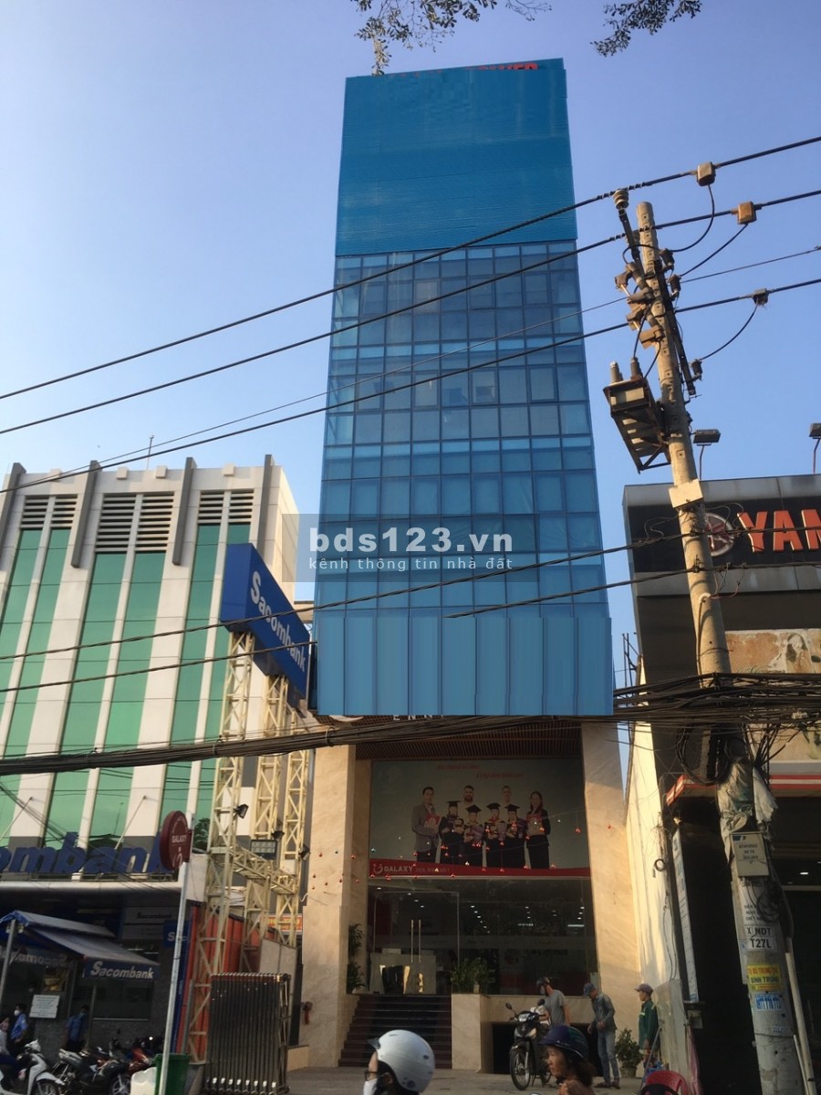 Lý Chiêu Hoàng, P. 10 mặt tiền 4 x 18 suốt