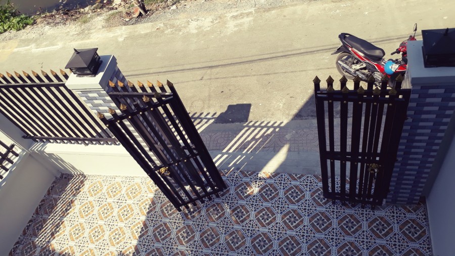 Sở Hữu Ngay Căn Nhà Cổ Kế Bên Villa Sân Vườn Của Cao Thái Sơn