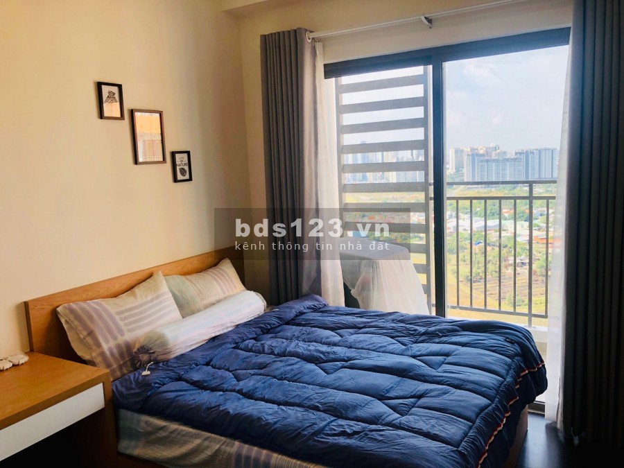 Bán căn hộ 3 phòng ngủ cc The Sun Avenue tháp trung tâm với nội thất cao cấp 500 triệu