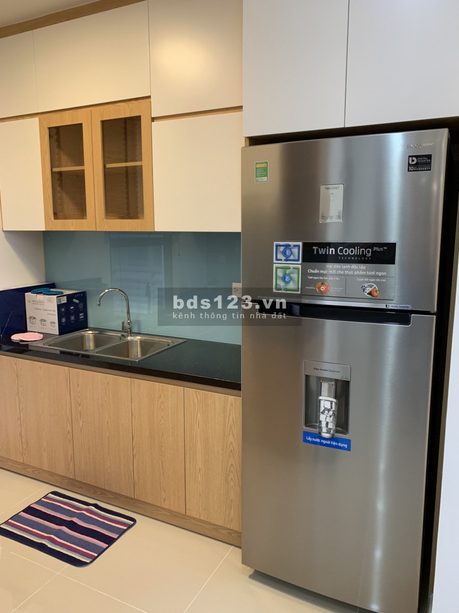 Bán căn hộ 3 phòng ngủ cc The Sun Avenue tháp trung tâm với nội thất cao cấp 500 triệu