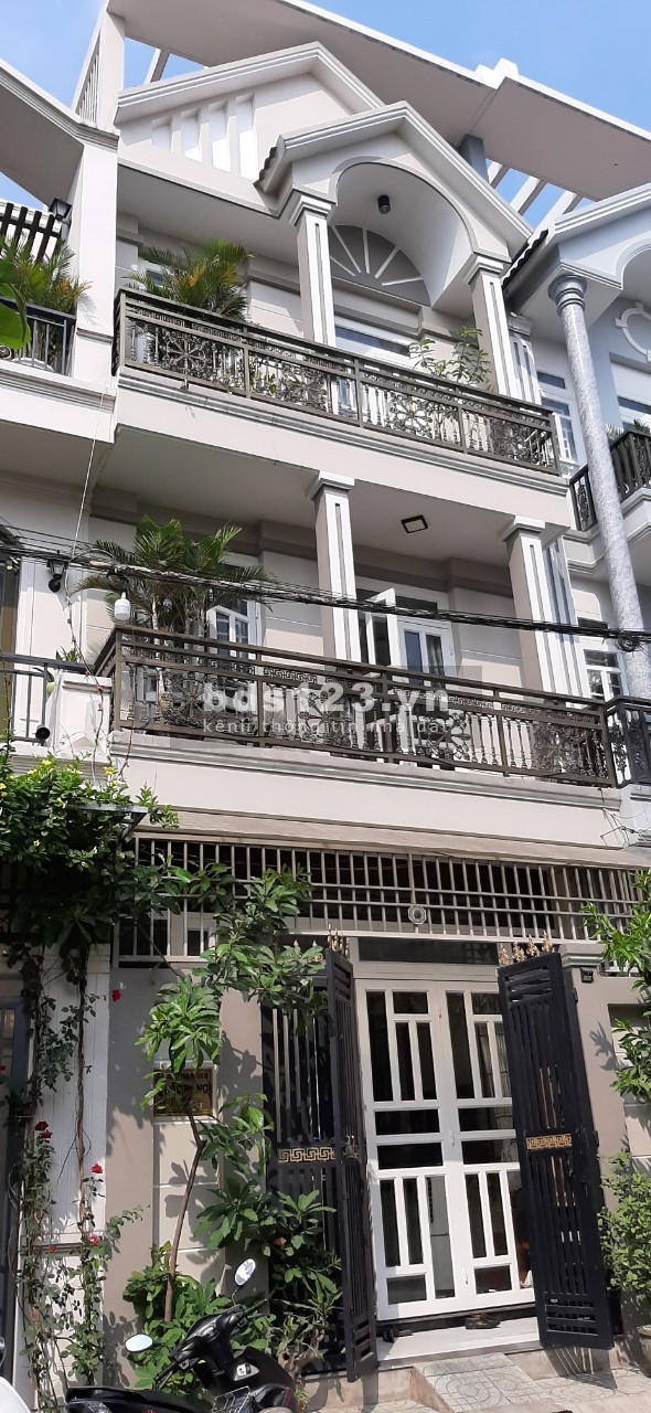 Bán nhà mặt tiền đường 36 Hiệp Bình Chánh TP. Thủ Đưc gần chợ Hiệp Bình buôn bán tốt