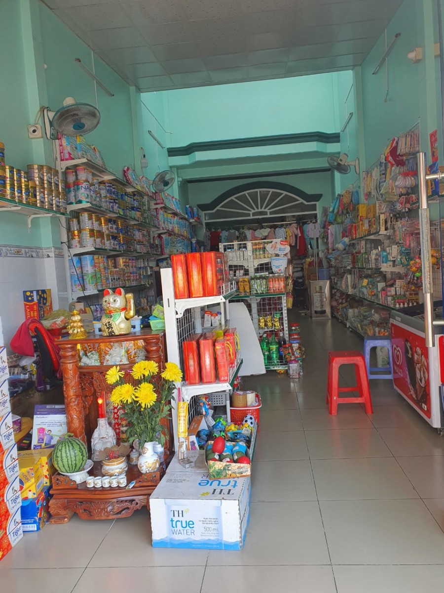 Không người quản lý cần sang nhượng cửa hàng bán sữa, tã, đồ sơ sinh và bách hóa tổng hợp mặt tiền số 520 Lê Trọng Tấn, Tân Phú, TP. Hồ Chí Minh