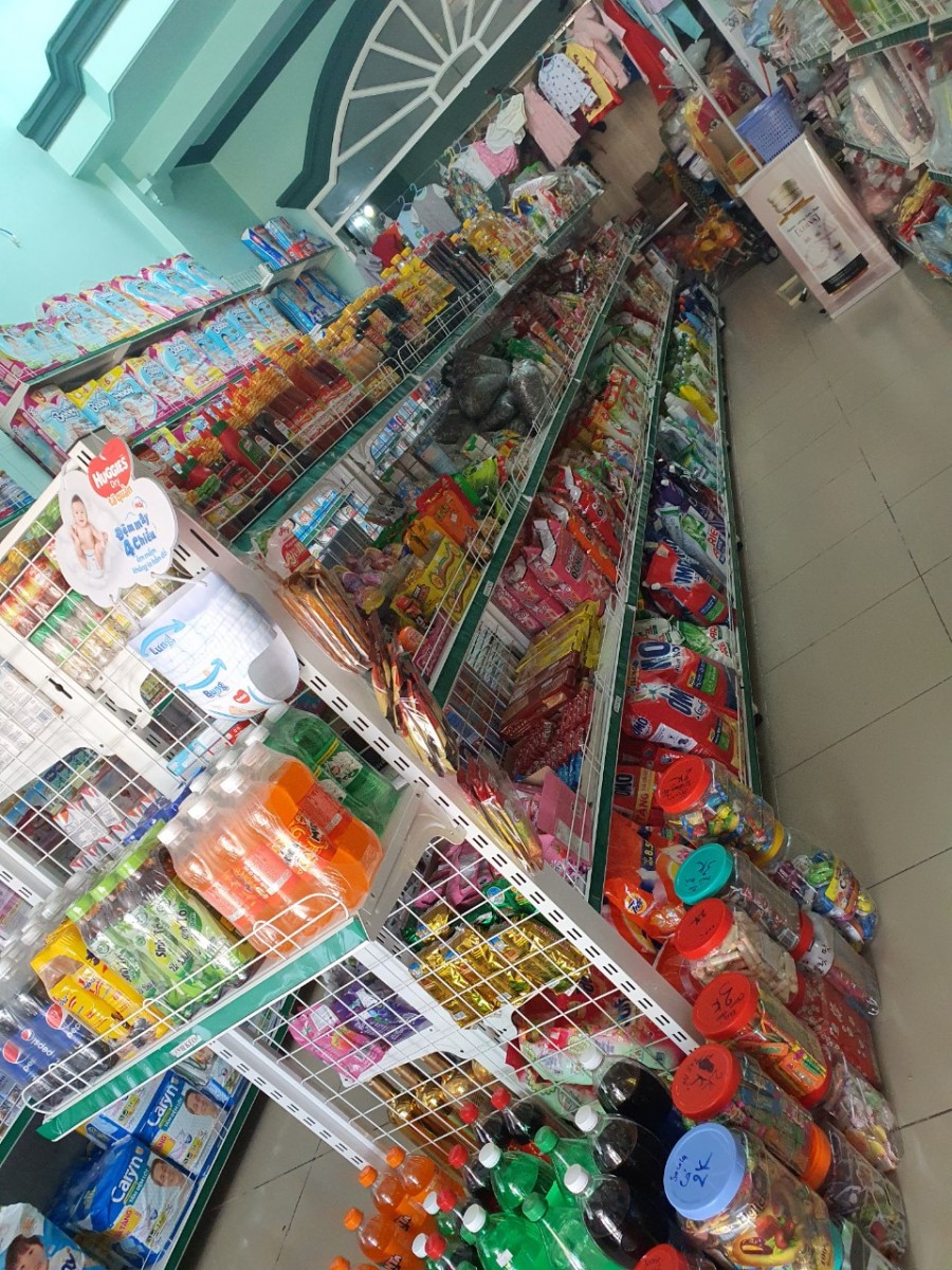 Không người quản lý cần sang nhượng cửa hàng bán sữa, tã, đồ sơ sinh và bách hóa tổng hợp mặt tiền số 520 Lê Trọng Tấn, Tân Phú, TP. Hồ Chí Minh