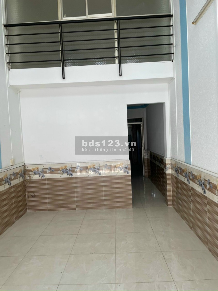 Nhà gác đúc hẻm 1/ đường Nguyễn Thị Đành, Tân Thới Nhì, 76m2, SHR giá 740 triệu