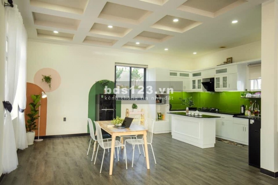 Cho Thuê Biệt Thự Lam Sơn, P2, Q.Tân Bình, DT: 9X18m, 2 lầu.