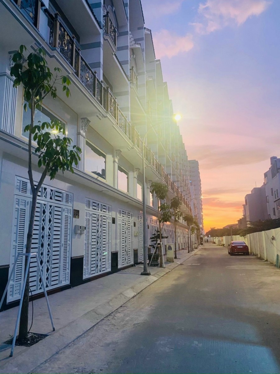 Nhà phố An Dương Vương view công viên giá chủ đầu tư đã có sổ nhận nhà ở ngay