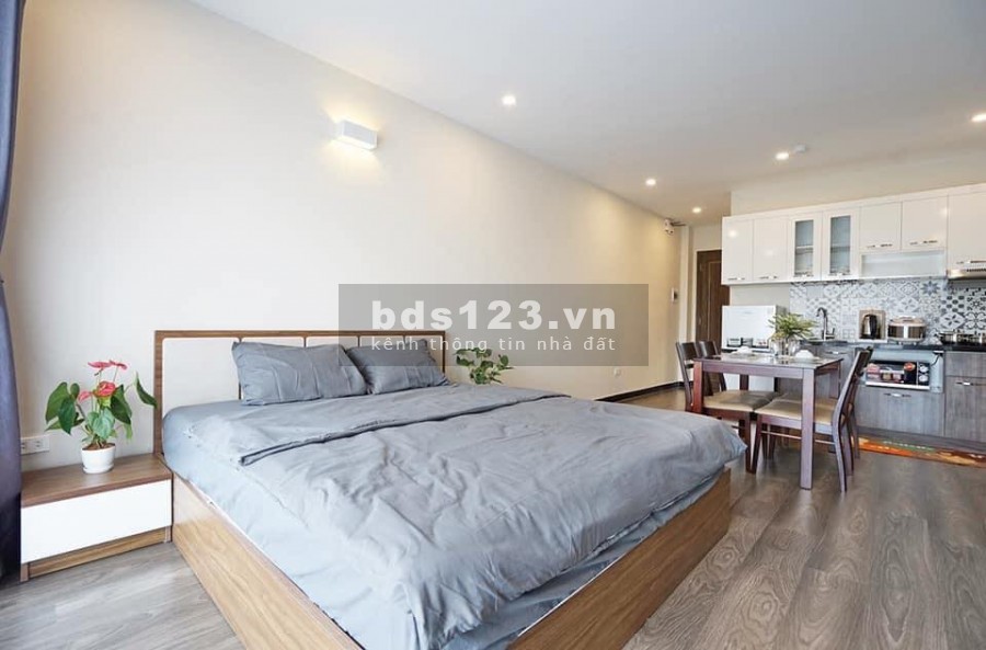Bán Nhà Mặt Phố Sơn Tây giá 10 Tỷ - 23m x 4 Tầng, KD đông đúc