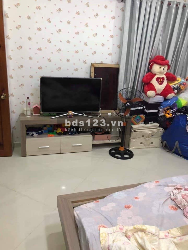 Nhà mặt tiền 10, P14, Tân Bình, 58m2, 3 tầng, ngang 4.1m, KD sầm uất, 15tỷ5