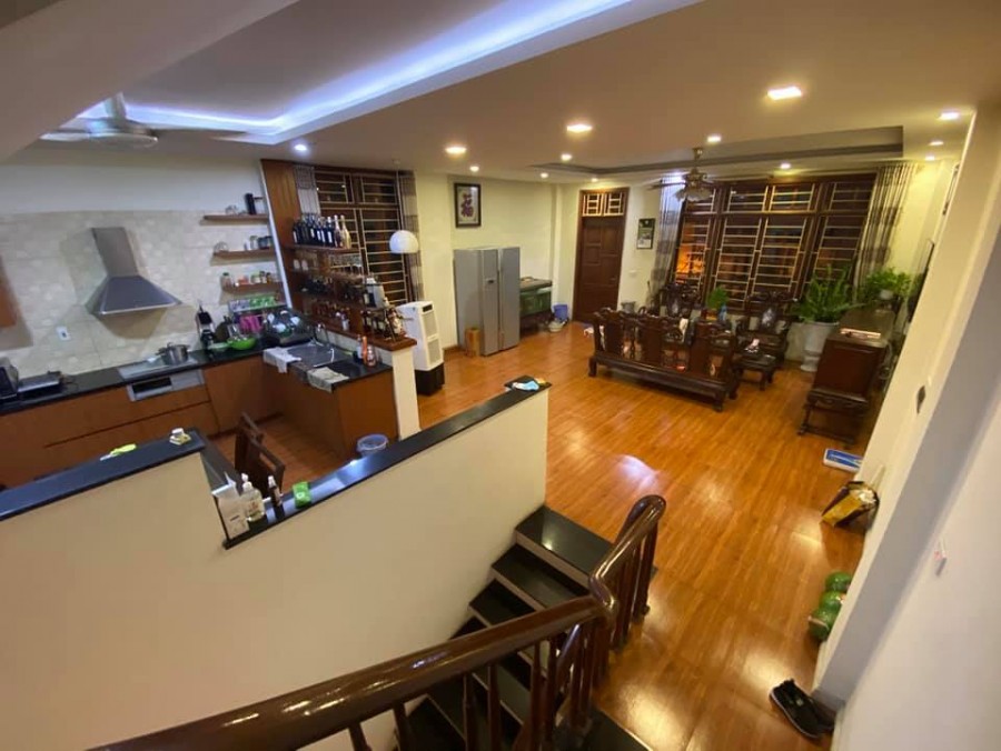 Bán Nhà Nguyễn Trãi 65m2 Gần Phố Lô Góc Oto Tránh Vào Nhà Mt 6m NT Xịn