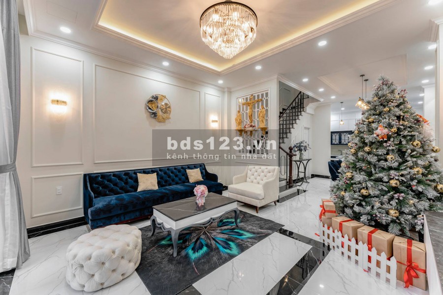 Bán gấp nhà Mặt phố Yên Lãng giá 25,5 tỷ, 105mx5 tầng, MT 6m, KD lớn
