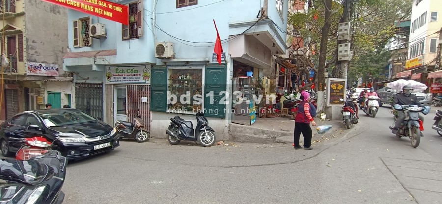 Toà nhà chung cư Hoàng Hoa Thám, thang máy, ô tô đỗ cổng, cho thuê 80tr/T. DT 92Mx8T, giá 12.5 tỷ