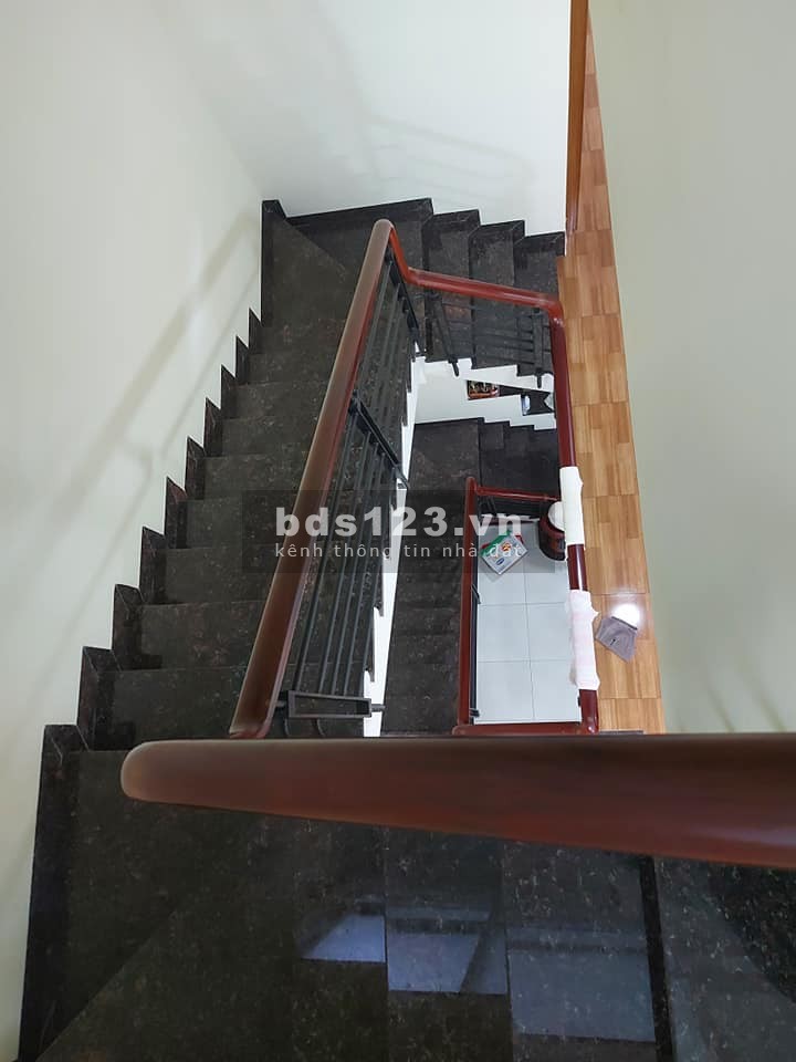 (Gò Vấp)Bán nhà mặt tiền, Nguyễn Thái Sơn, 3 tầng, dt 65m2, 10.3 tỷ