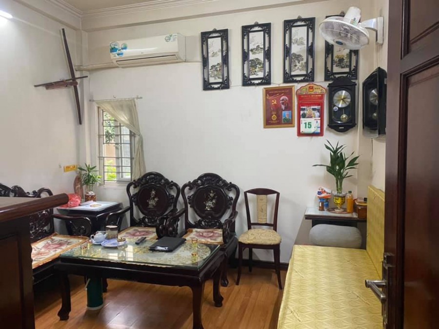 Bán Nhà Chính Chủ Lê Trọng Tấn 41m2 - Phân Lô - Yên Tĩnh - Gần Oto - Nhà Đẹp Ở Ngay