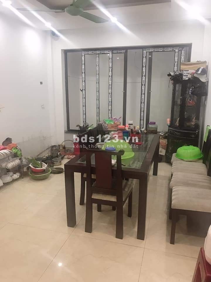 Bán nhà mặt tiền Vĩnh Tuy, DT 64m 5.5tầng Mt 4m, giá nhỉnh 11 tỷ