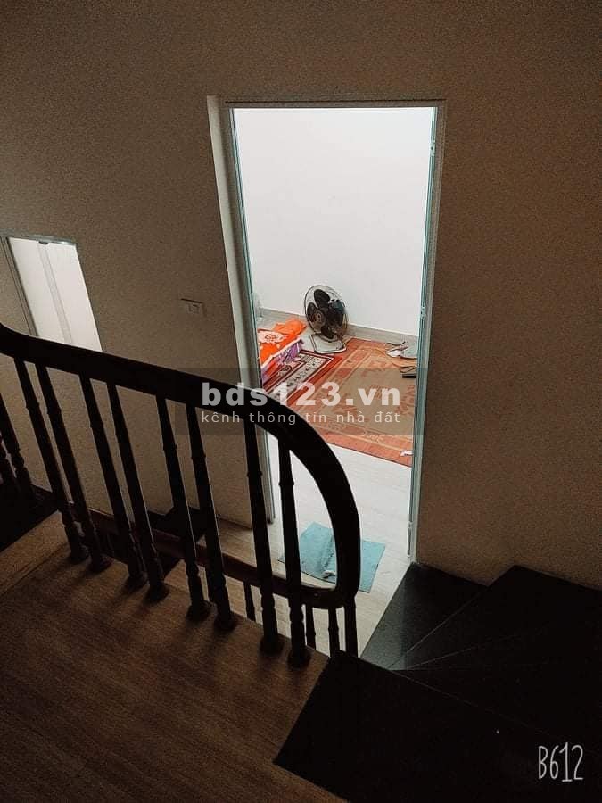 BÁN NHÀ THANH TRÌ – 46M2 X 4 TẦNG NHÀ ĐẸP Ở NGAY – NGÕ XE 3 GÁC TRÁNH – GIÁ CHỈ 2,6 TỶ