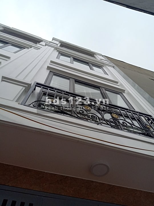 NHÀ ĐẸP MỚI XÂY 4 TẦNG 30M2 PHỐ NAM DƯ – GIÁ CHỈ 2.X TỶ