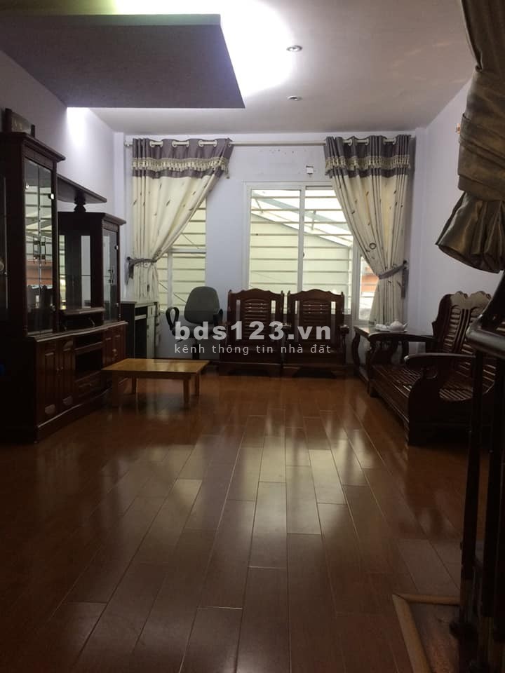 Bán nhà Nguyễn Văn Tố, gần chợ, tiện ích bao quanh, buôn gì cũng dễ, dễ làm ăn
