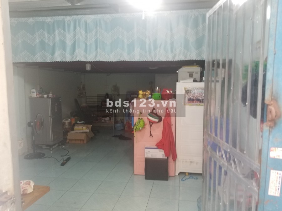 Kẹt tiền bán lỗ gấp nhà cấp 4 có sổ hồng DT 4,5x10 tại hẻm 15 Hòa Bình P3 Q11