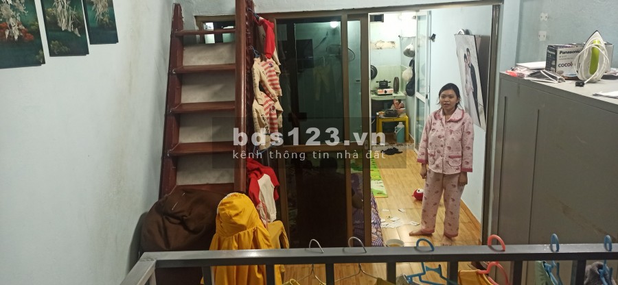 Bán Nhà Cấp 4 Tây Mỗ, 31M 2 phòng ngủ, 2 mặt thoáng ở vấn tốt giá 1,X tỷ