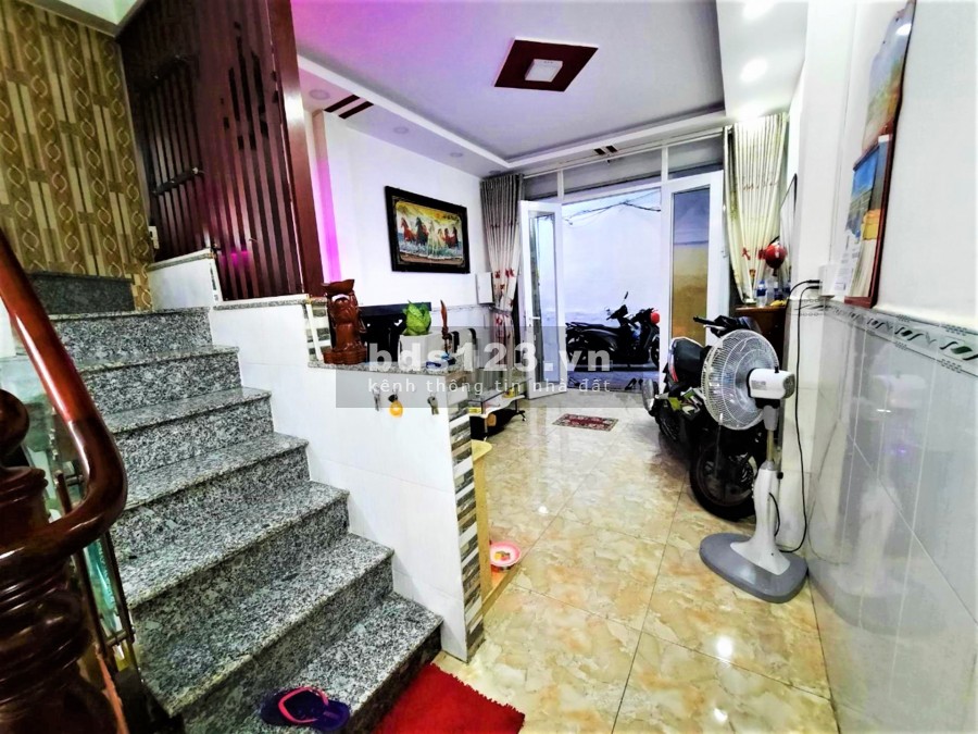 Bán nhà 2tầng 3.5x12 nở hậu, gần MT Tân Hóa Q11 giá 4ti5