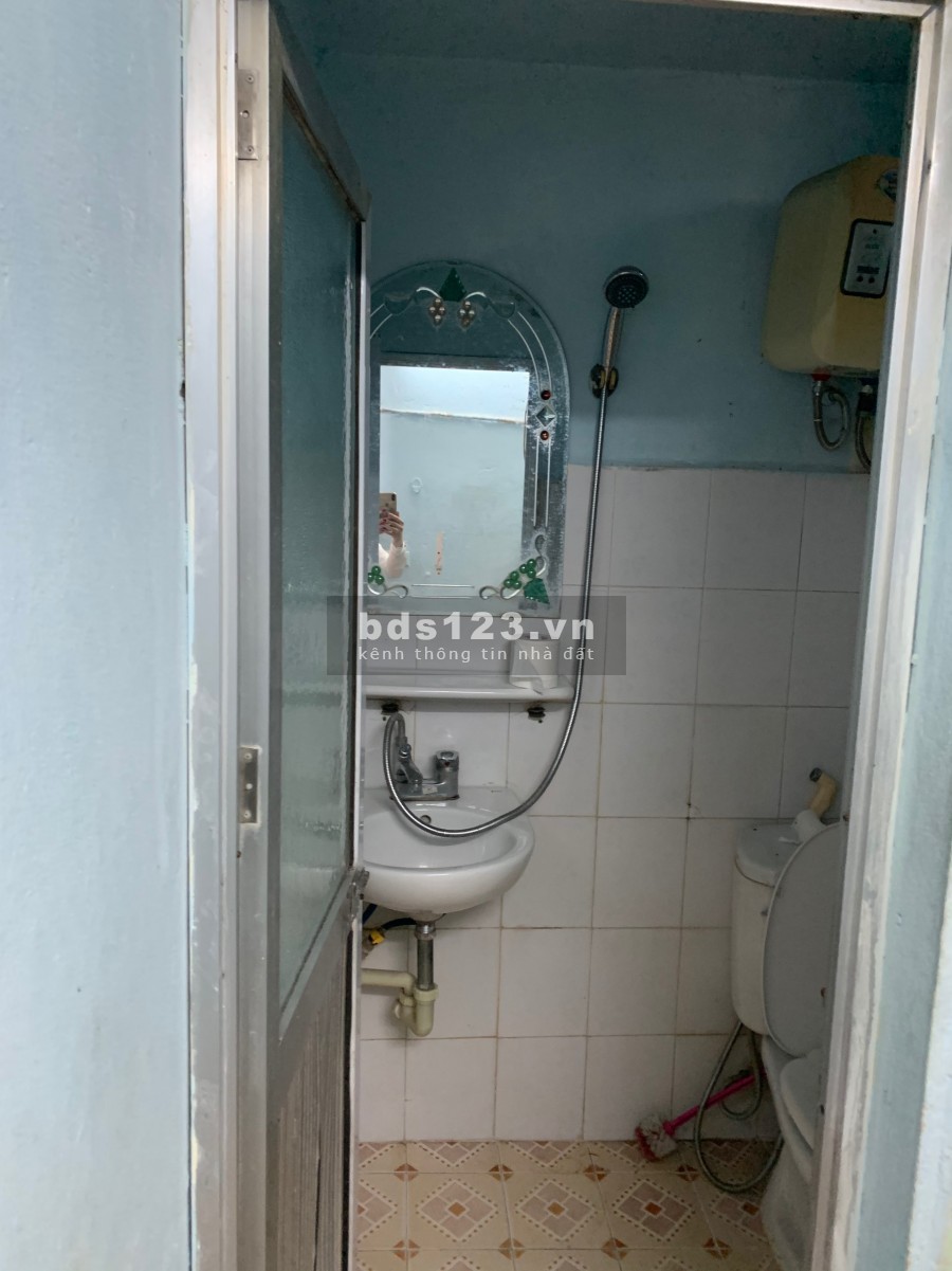 Bán Nhà Cấp 4 Tây Mỗ, 31M 2 phòng ngủ, 2 mặt thoáng ở vấn tốt giá 1,X tỷ
