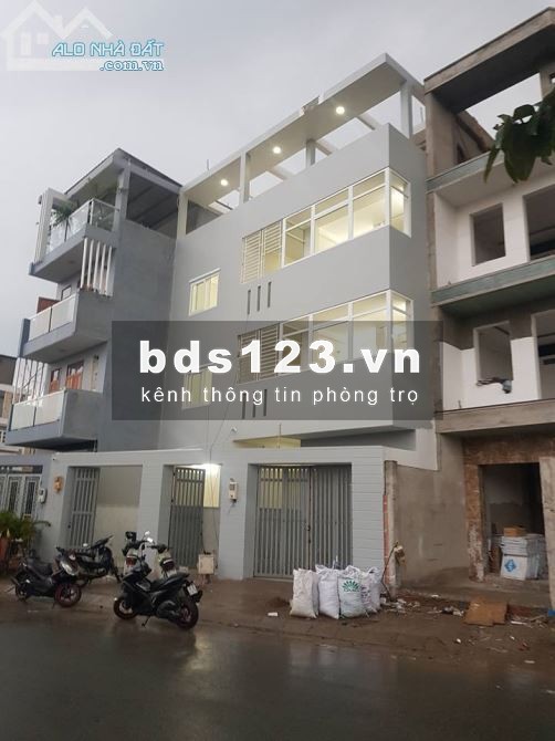 Phòng cao cấp dành cho đối tượng dân trí cao,văn minh, lịch sự, nhà nhìn ra sông,bên cạnh công viên