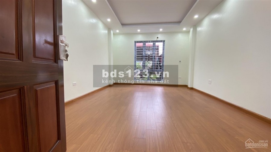 Bán nhà tại phố trần cung 40m2*4 tầng 2 mặt thoáng, ngõ trước nhà rộng 3m, giá 3,5 tỷ