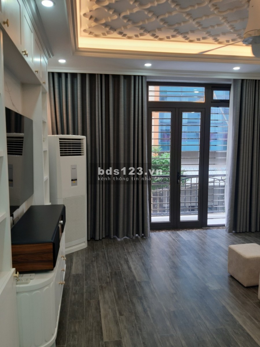Bán gấp nhà dịch vụ tại khu đô thị Xa La 5 tầng 50m2 mặt tiền 5m giá chỉ 6,6 tỷ