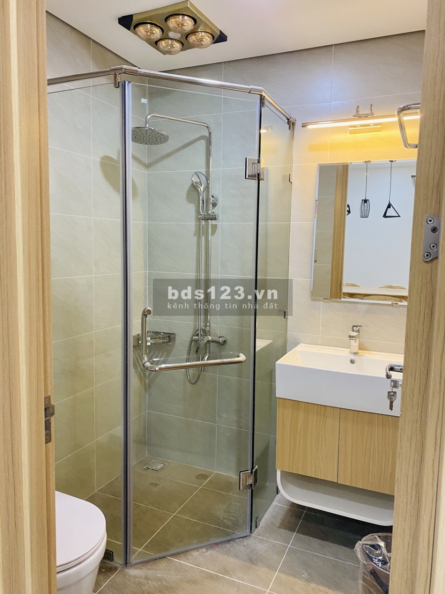 Tôi cần bán gấp 02 căn hộ 1606 và 2209 CT1, chung cư Ban Cơ Yếu. DT 124m2, bán 3,2 tỷ, bao phí. LH 0981623047