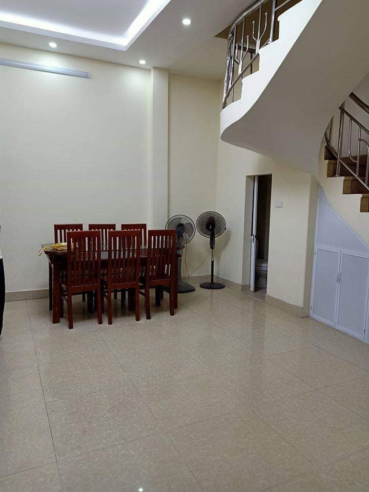 Chỉ 3.4 Tỷ Có Nhà 40m2 x 5 Tầng Phố Nguyễn Trãi, Thanh Xuân.