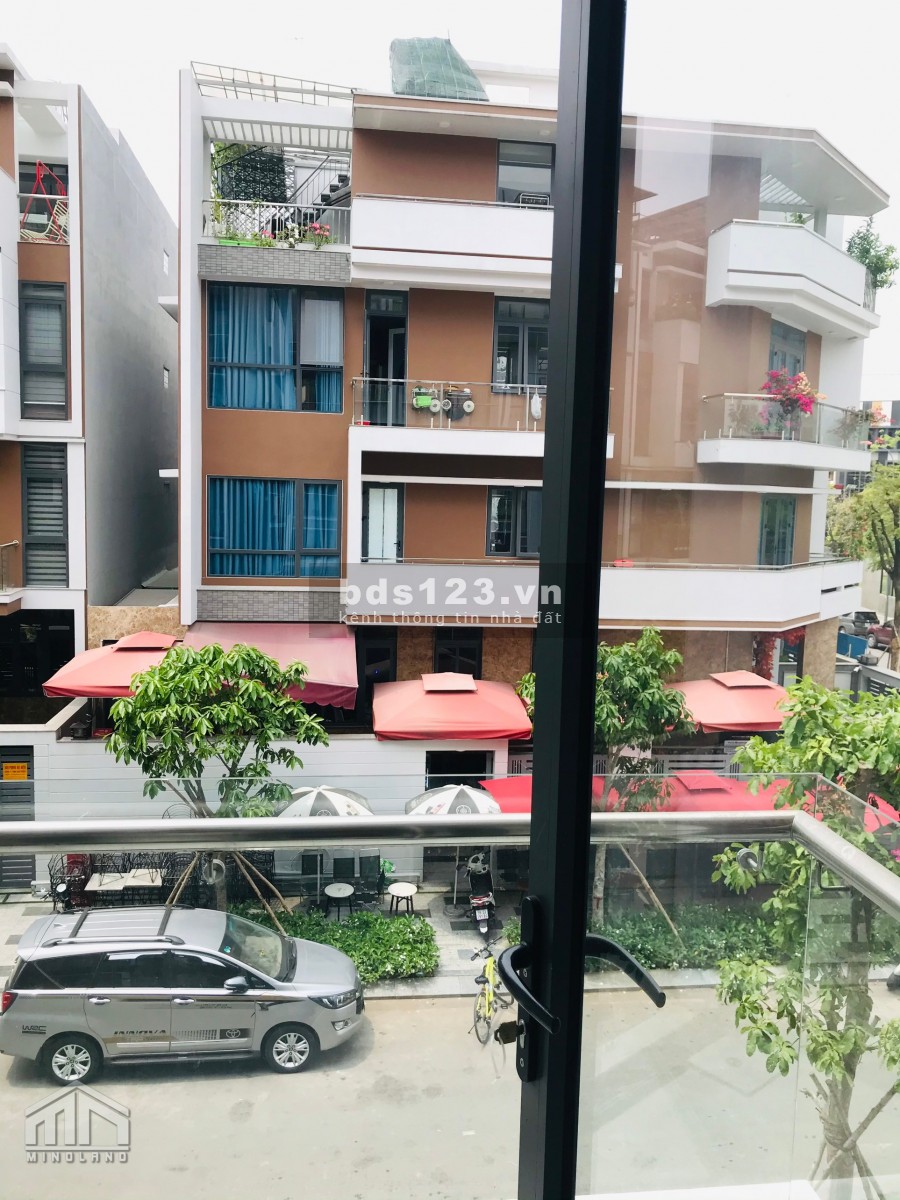 Cho thuê mặt bằng văn phòng 45m2 được ở lại giá 9 triệu/tháng trong KDC Vạn Phúc City Thủ Đức