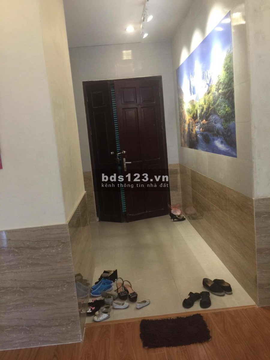 Cho thuê chung cư 282 Nguyễn Huy Tưởng 3 ngủ gần đủ đồ 11 triệu. Lh 0377983070