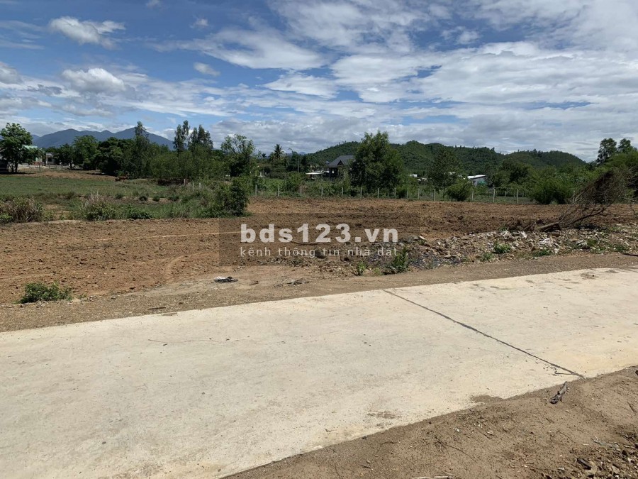 Bán đất trang trại trung tâm xã DIÊN ĐỒNG quy hoạch full thổ cư diện tích lớn giá rẻ