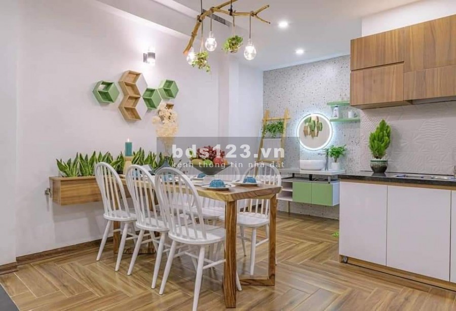Bán nhà mặt tiền đường Cách mạng tháng Tám Tân Bình. 5 tấm , DT 80m2 giá cực rẻ, 14 tỷ.