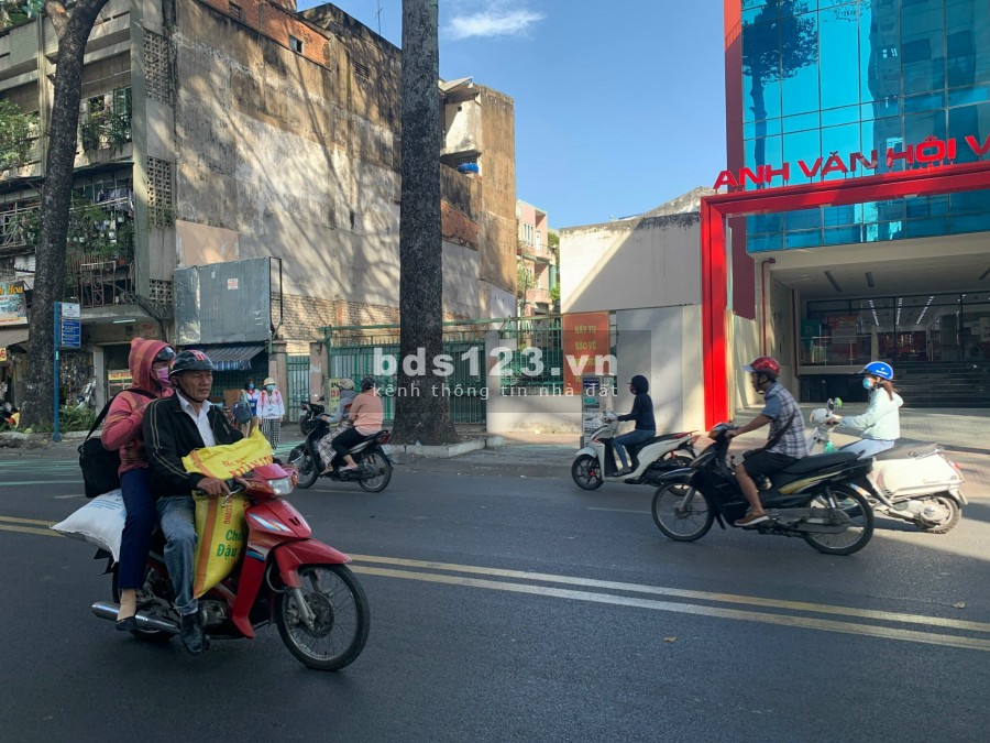 Cho thuê đất trống 504m2 MT đường Nguyễn Chí Thanh, Q10.